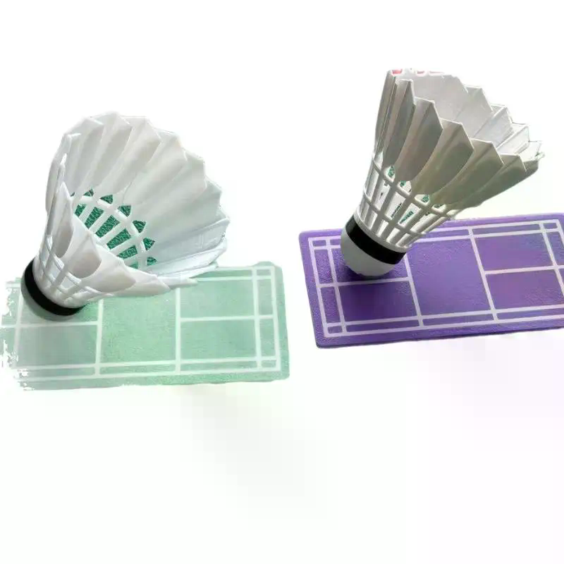 زينة سيارة دوارة على شكل كرة ا - مراجعة Badminton Shuttlecock وسعره